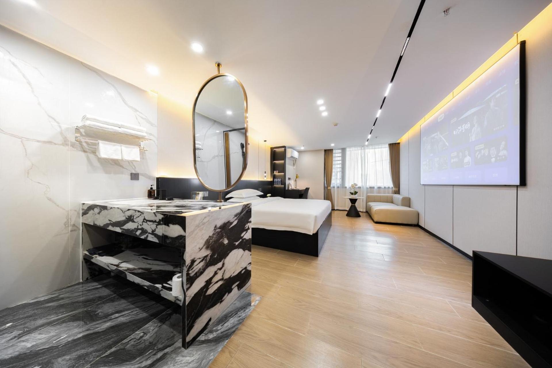 Yun Jin City View Hotel - Guangzhou Taikoo Hui Zhujiang New Town Tianhe Sports Center Екстериор снимка